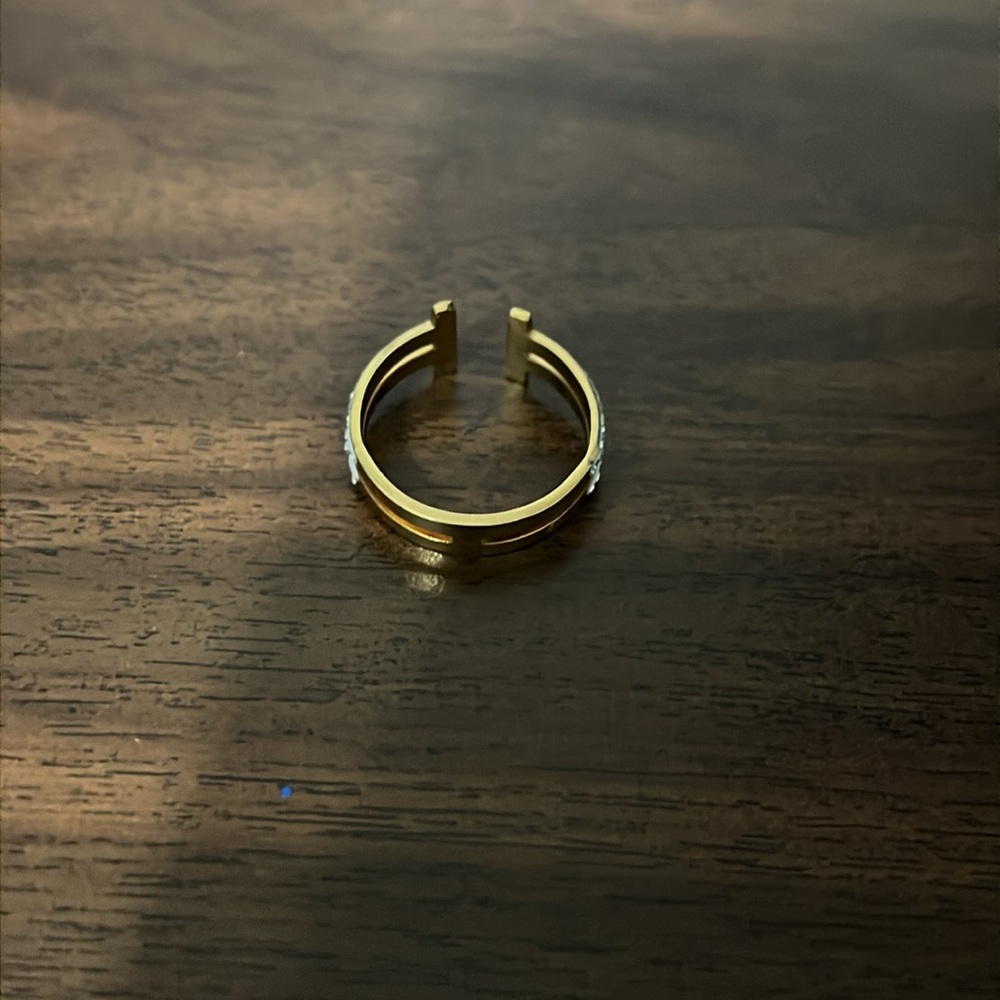 GP SS Rhinestone Ring - Picture 4 of 4